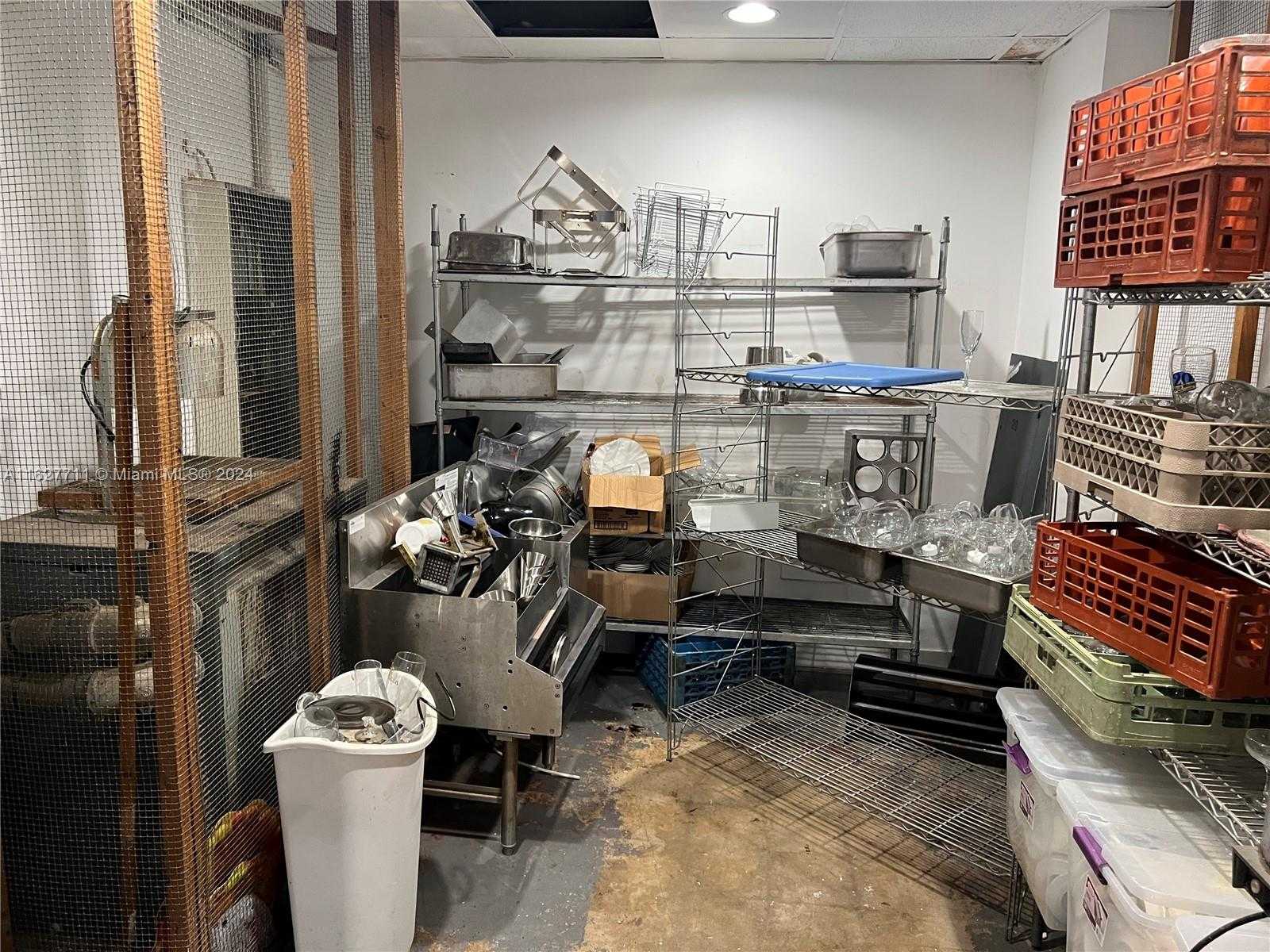 Small Image of 148 NORTH WEST 167TH ST, Miami Number 13