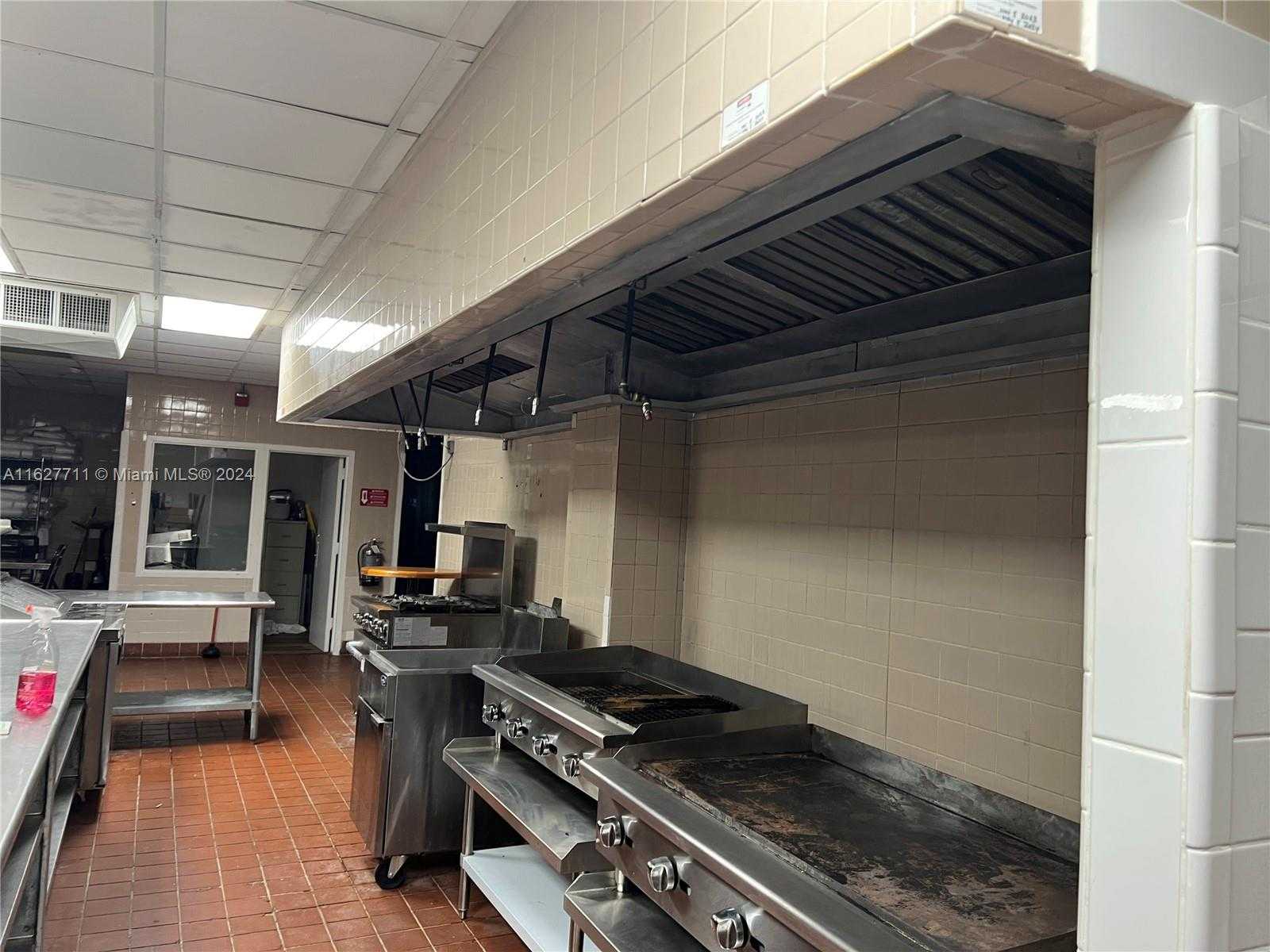 Small Image of 148 NORTH WEST 167TH ST, Miami Number 21