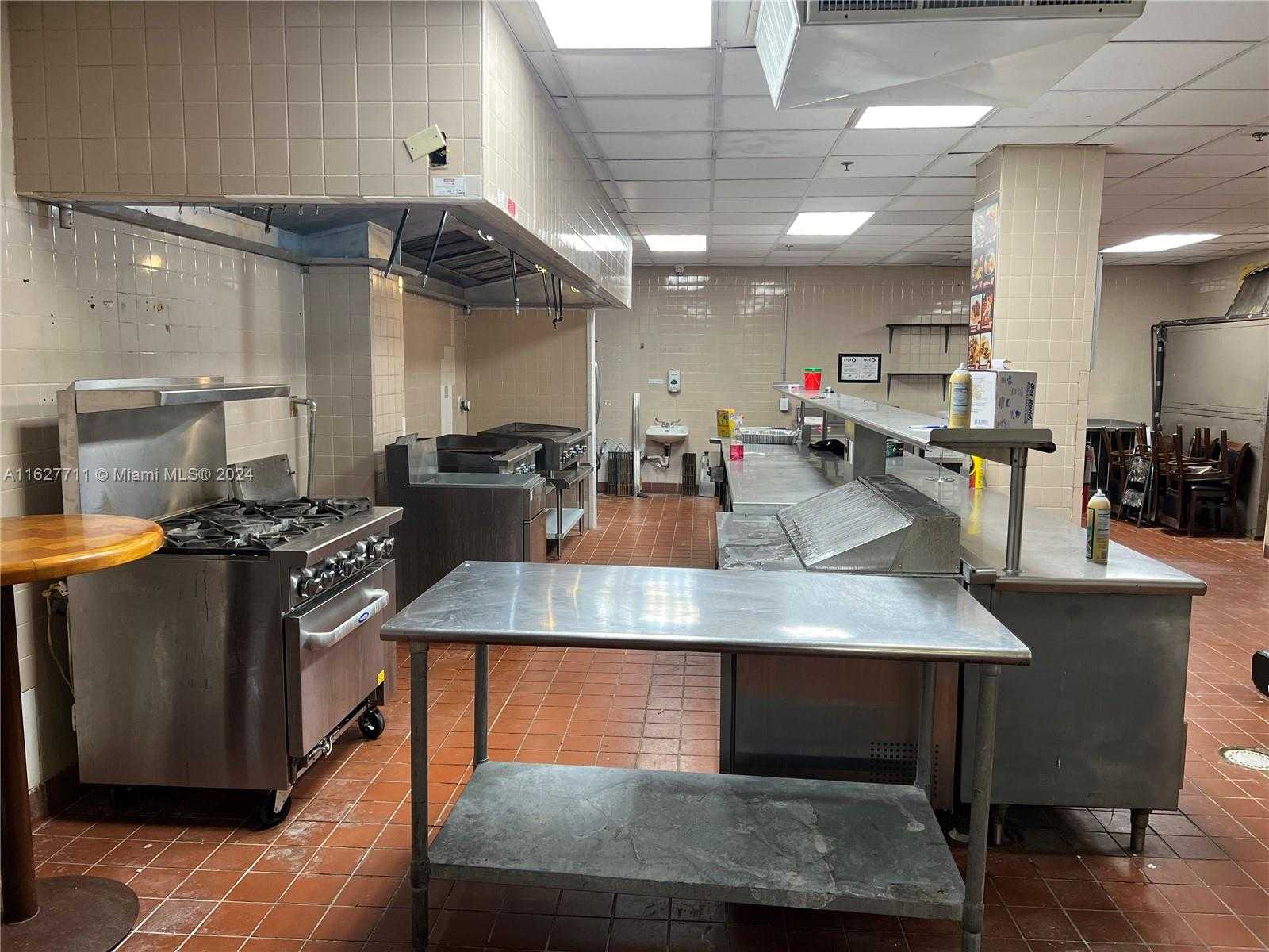 Small Image of 148 NORTH WEST 167TH ST, Miami Number 7