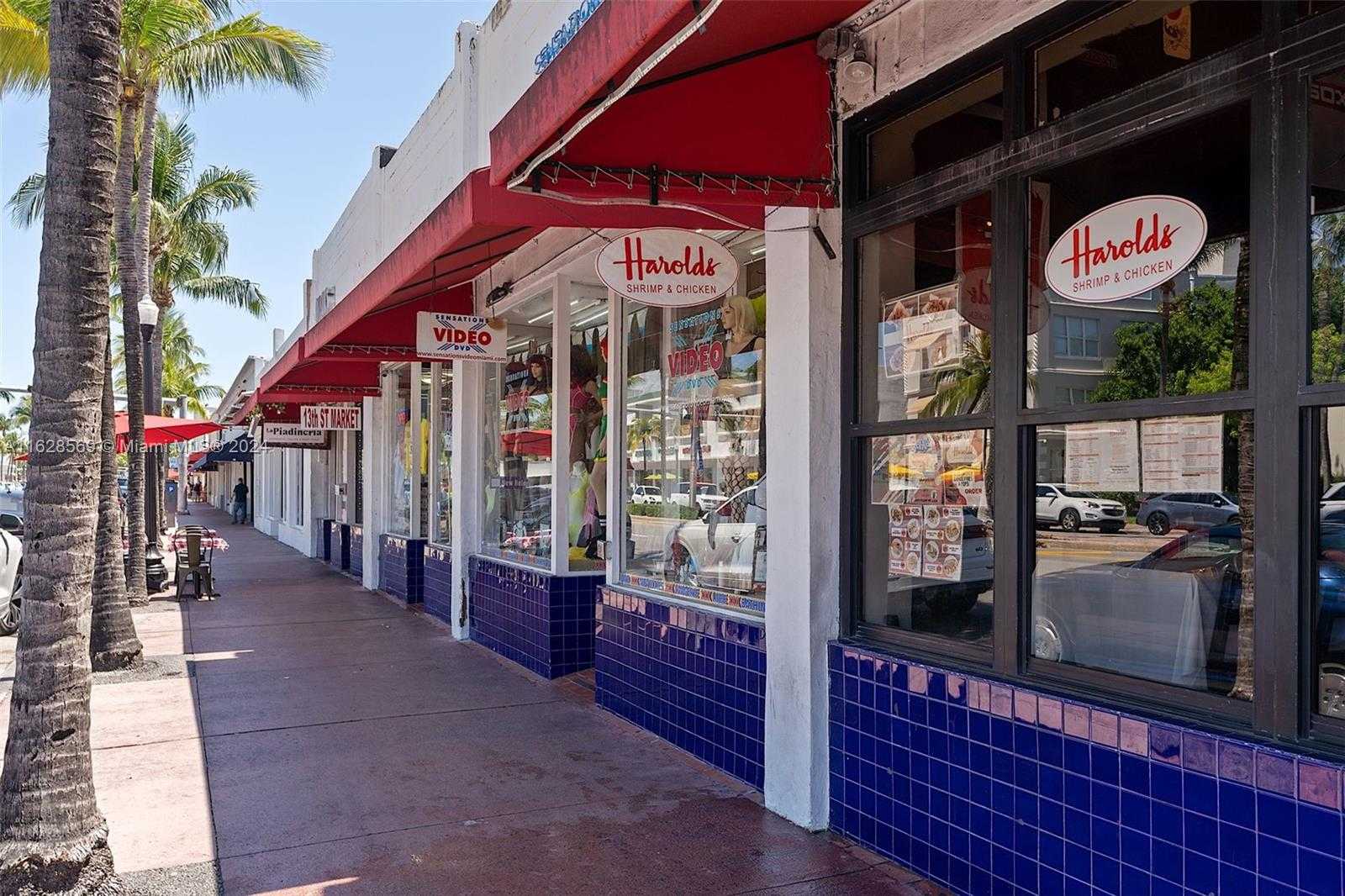 Small Image of 1323 WASHINGTON AVE, Miami Beach Number 5