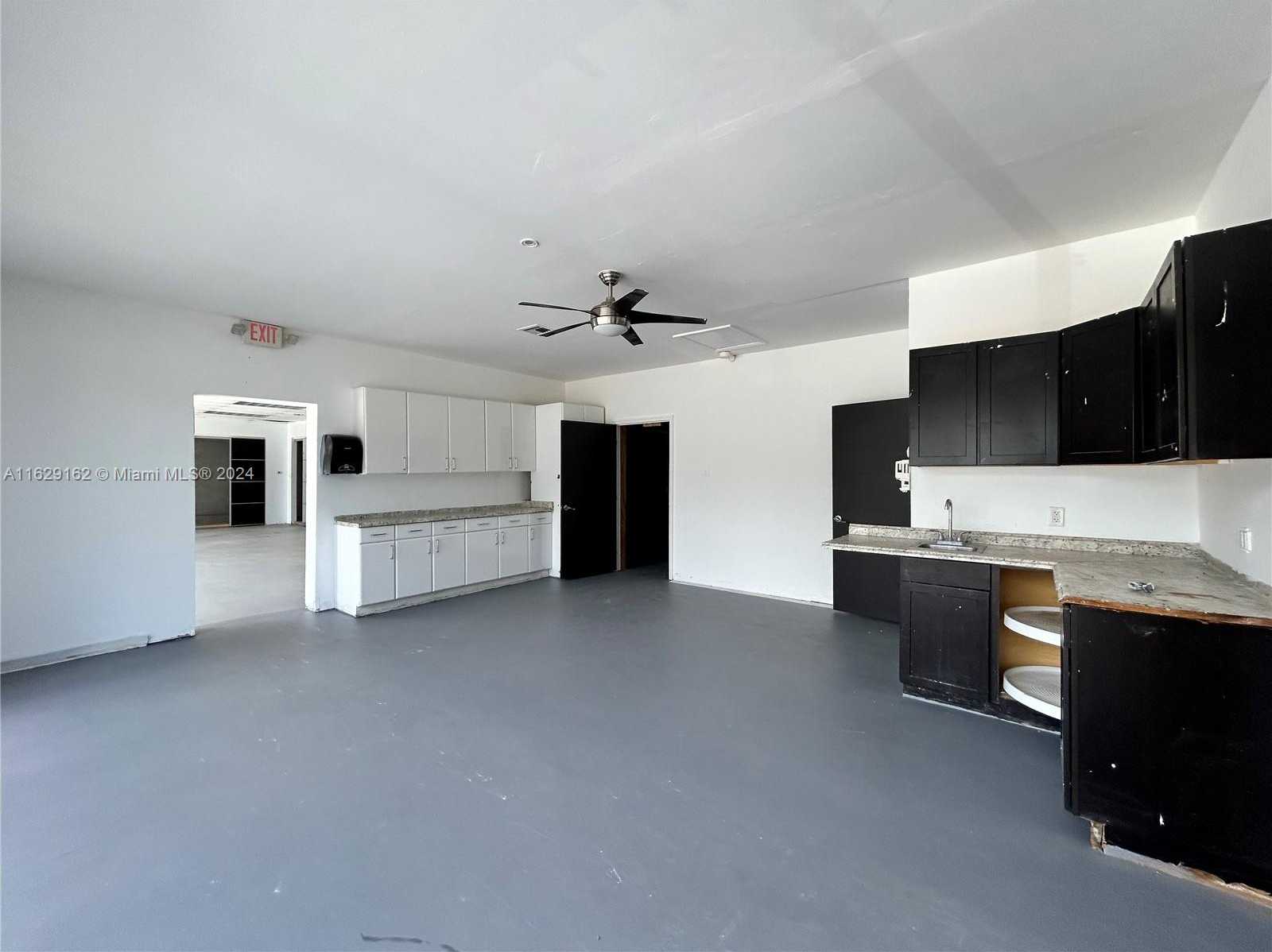 Small Image of 1100 SOUTH DIXIE HWY, Hollywood Number 14