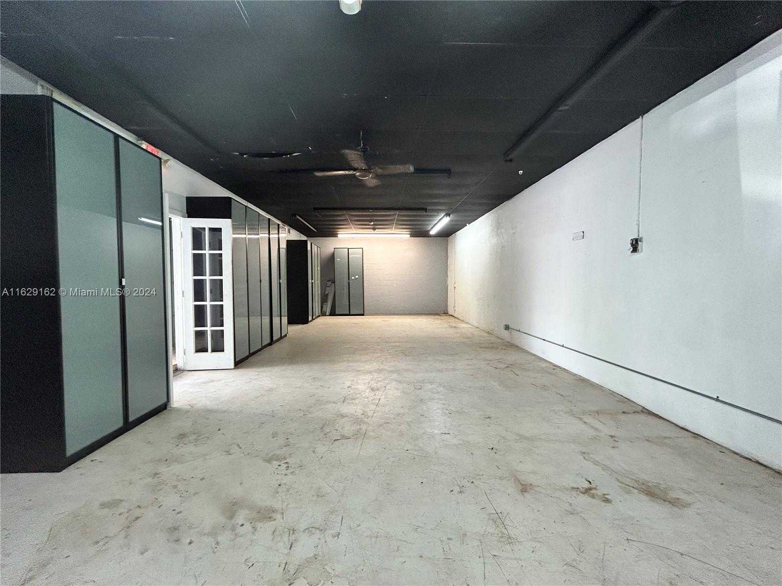 Small Image of 1100 SOUTH DIXIE HWY, Hollywood Number 18