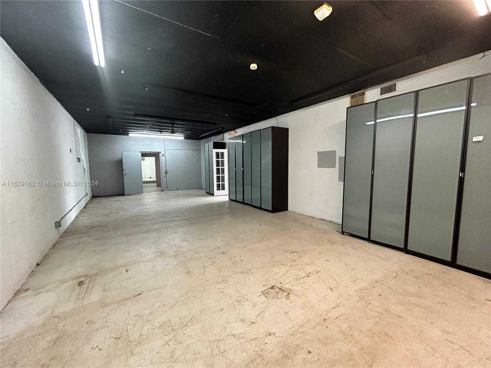 Small Image of 1100 SOUTH DIXIE HWY, Hollywood Number 19