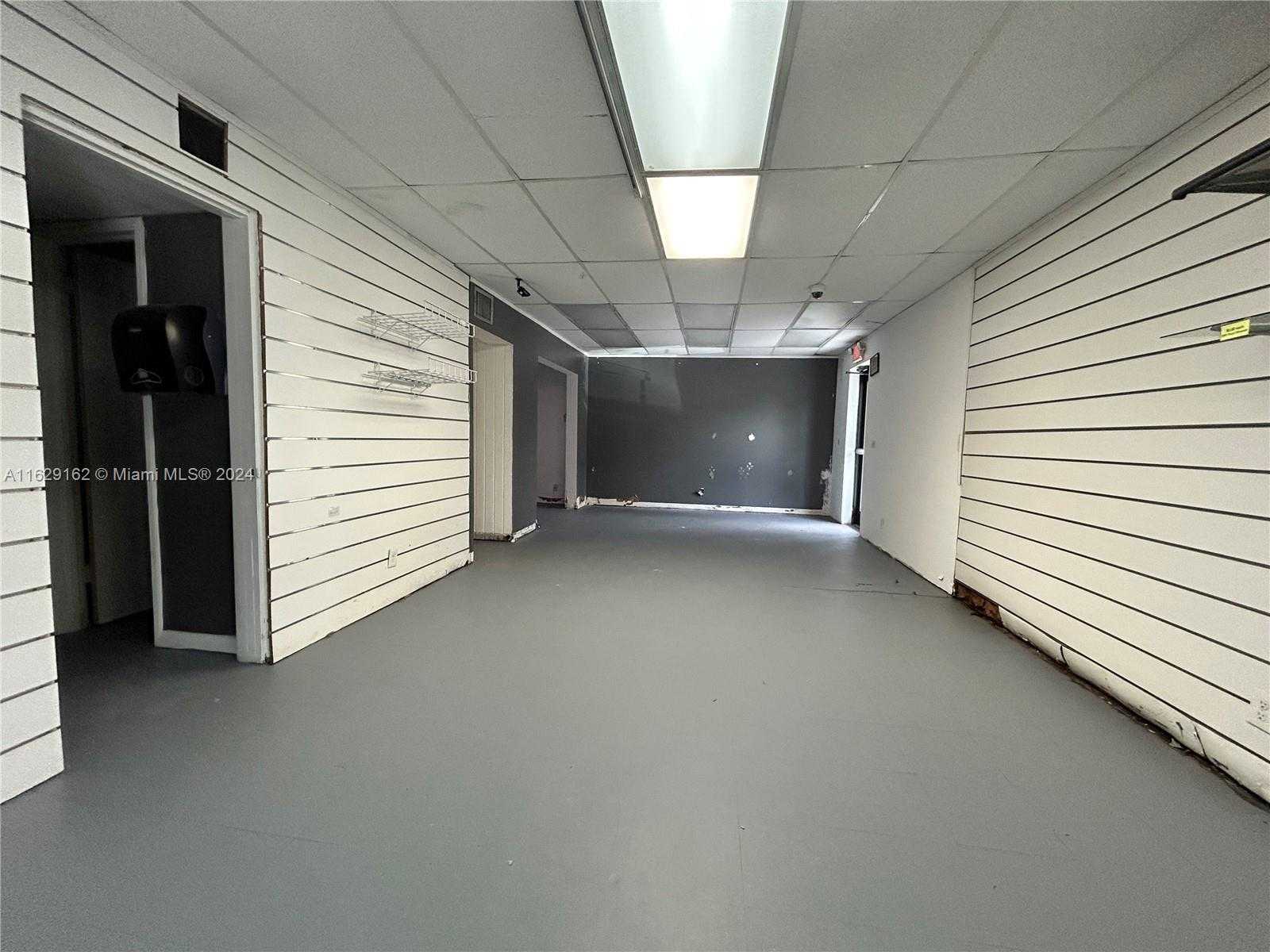 Small Image of 1100 SOUTH DIXIE HWY, Hollywood Number 7