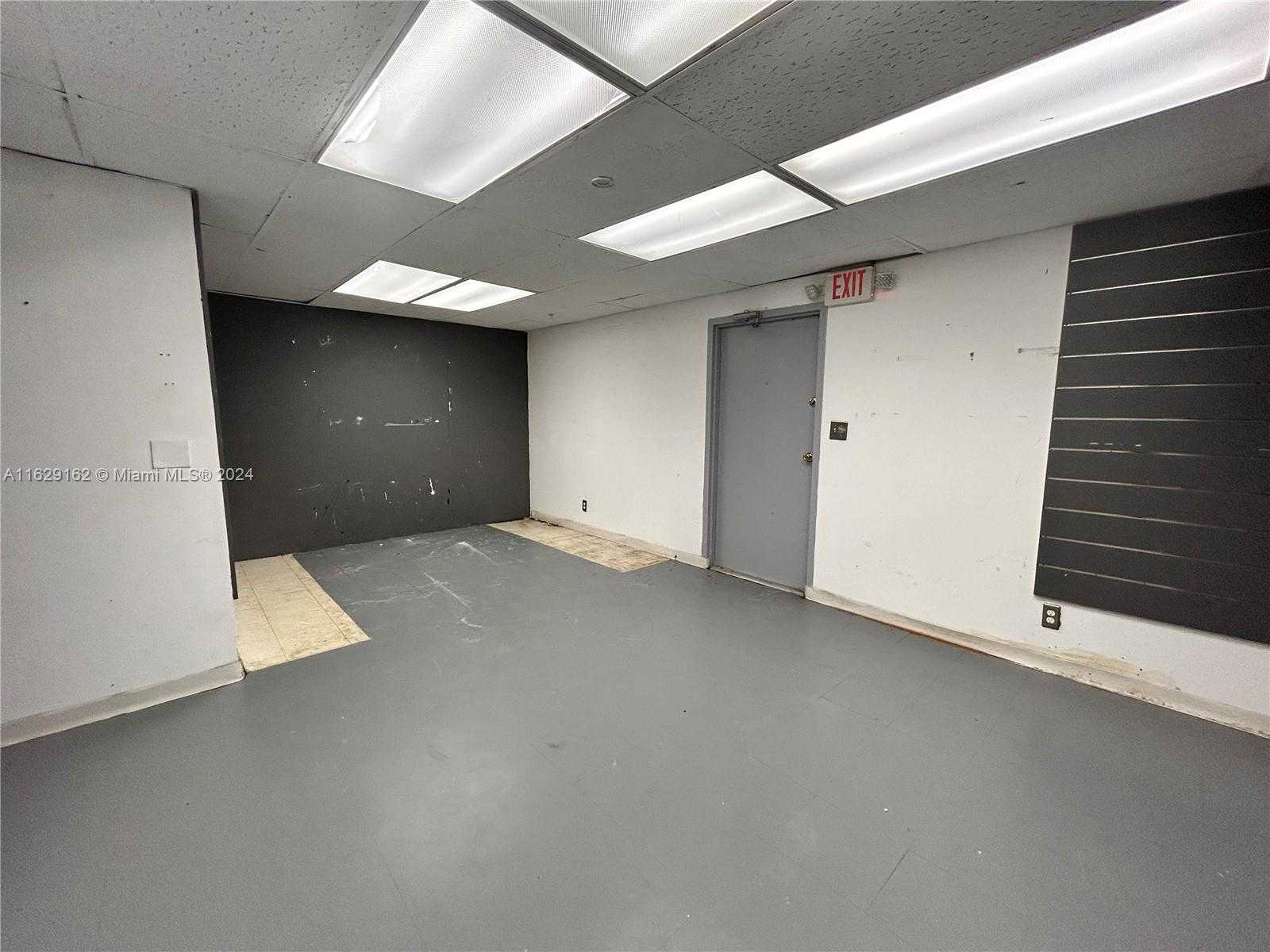 Small Image of 1100 SOUTH DIXIE HWY, Hollywood Number 8