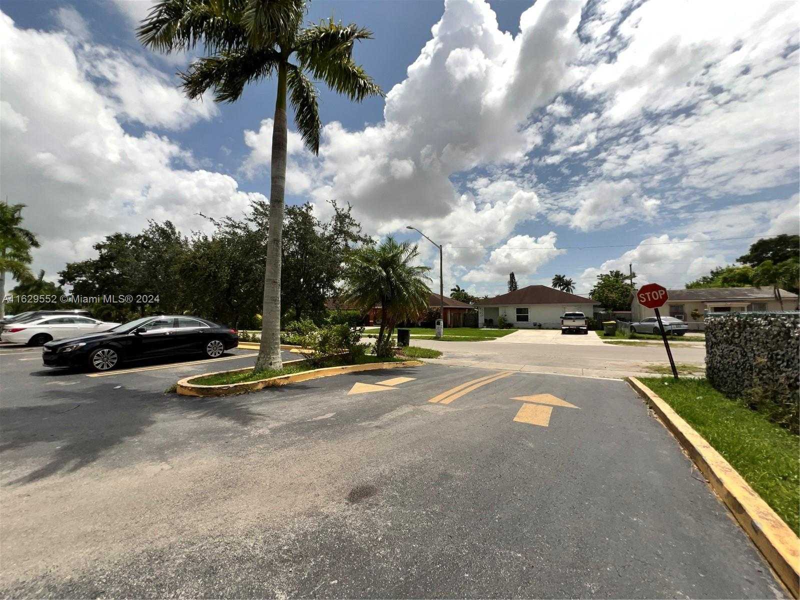Small Image of 238 NORTH WEST 9TH AVE #2, Homestead Number 21