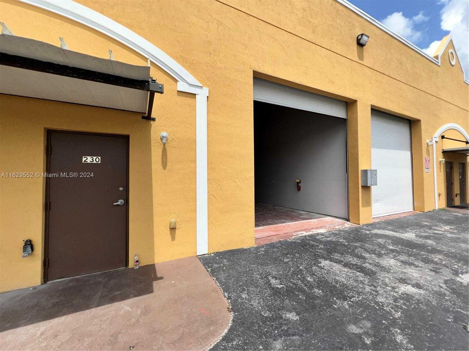 Small Image of 238 NORTH WEST 9TH AVE #2, Homestead Number 4
