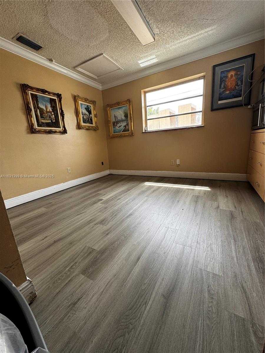 Small Image of 600 WEST OAKLAND PARK BLVD, Wilton Manors Number 18