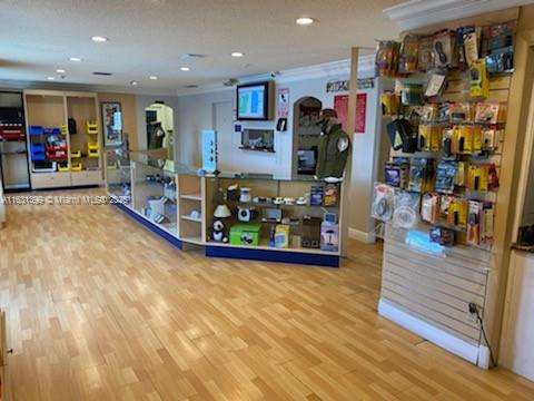 Small Image of 600 WEST OAKLAND PARK BLVD, Wilton Manors Number 6