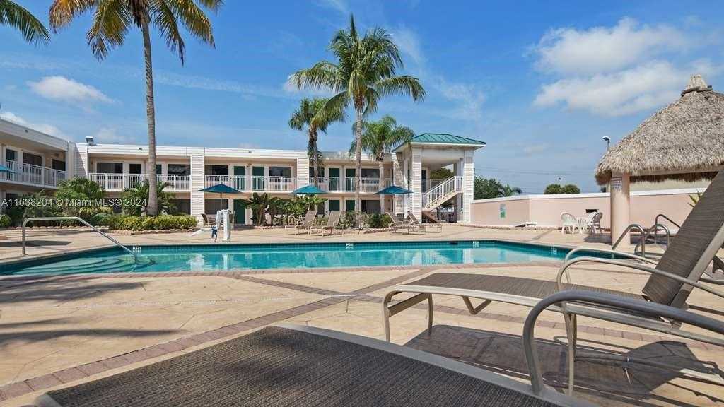 Small Image of 411 SOUTH KROME AVE, Florida City Number 5