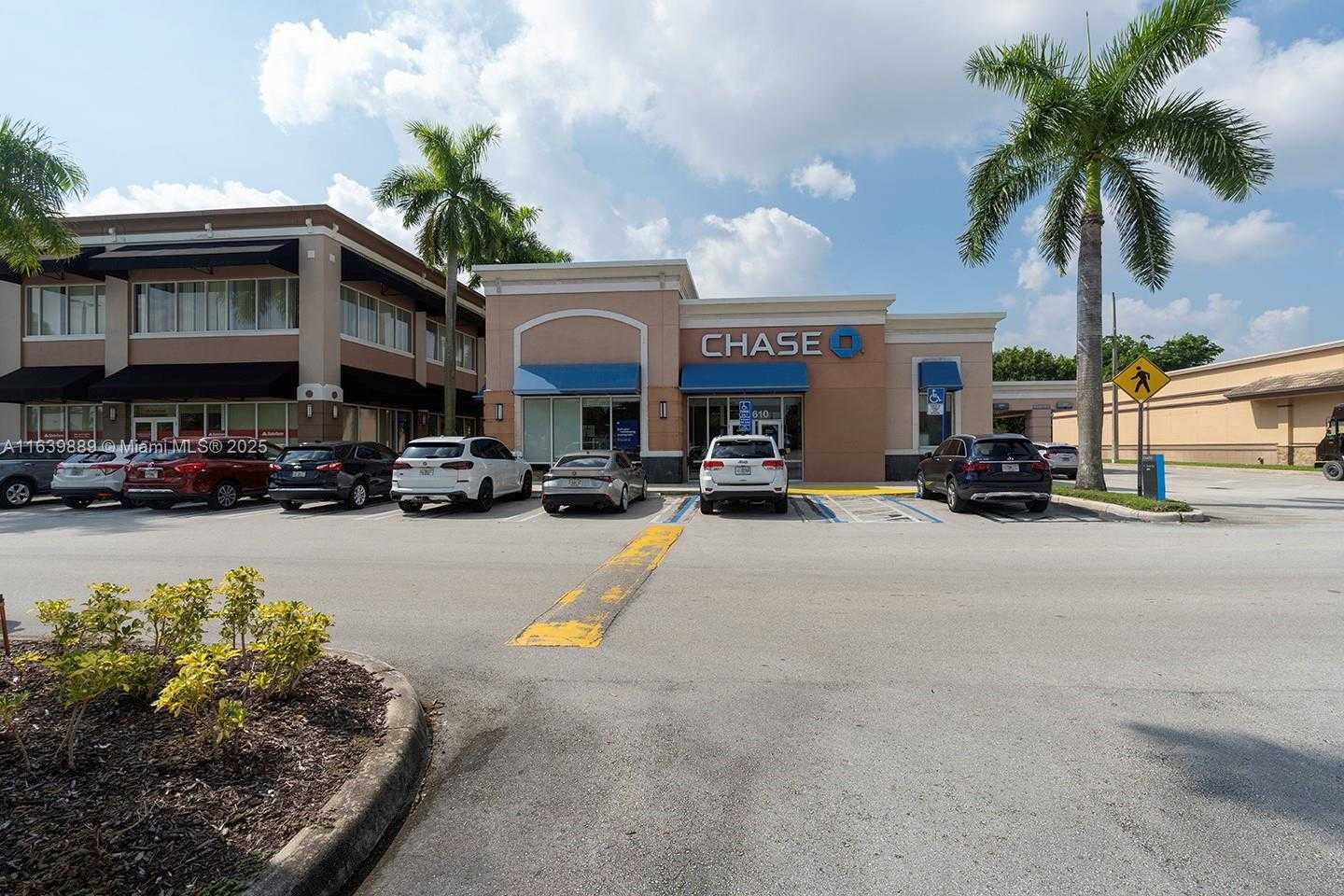 Small Image of 12610 SOUTH WEST 120TH ST, Miami Number 11