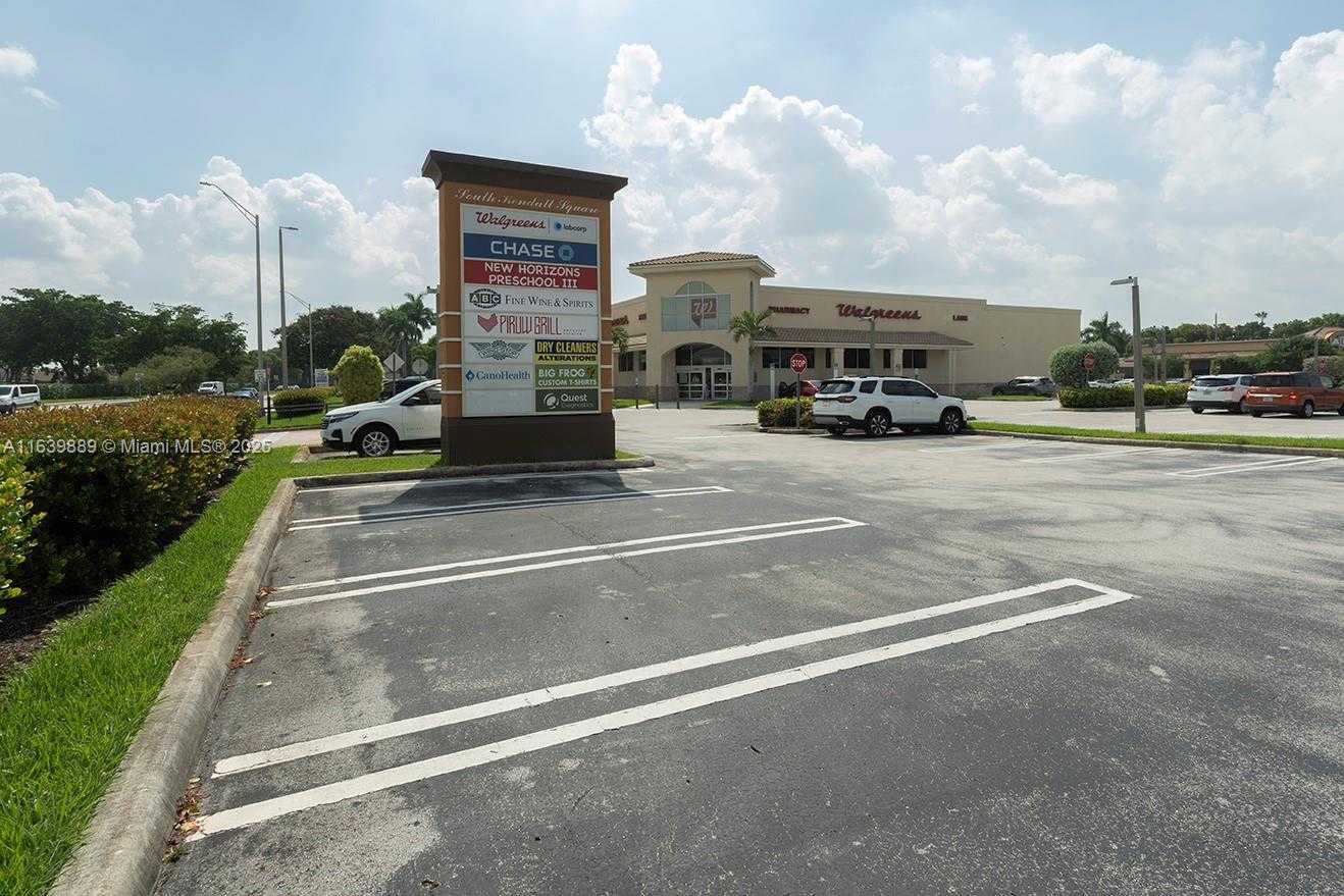 Small Image of 12610 SOUTH WEST 120TH ST, Miami Number 15