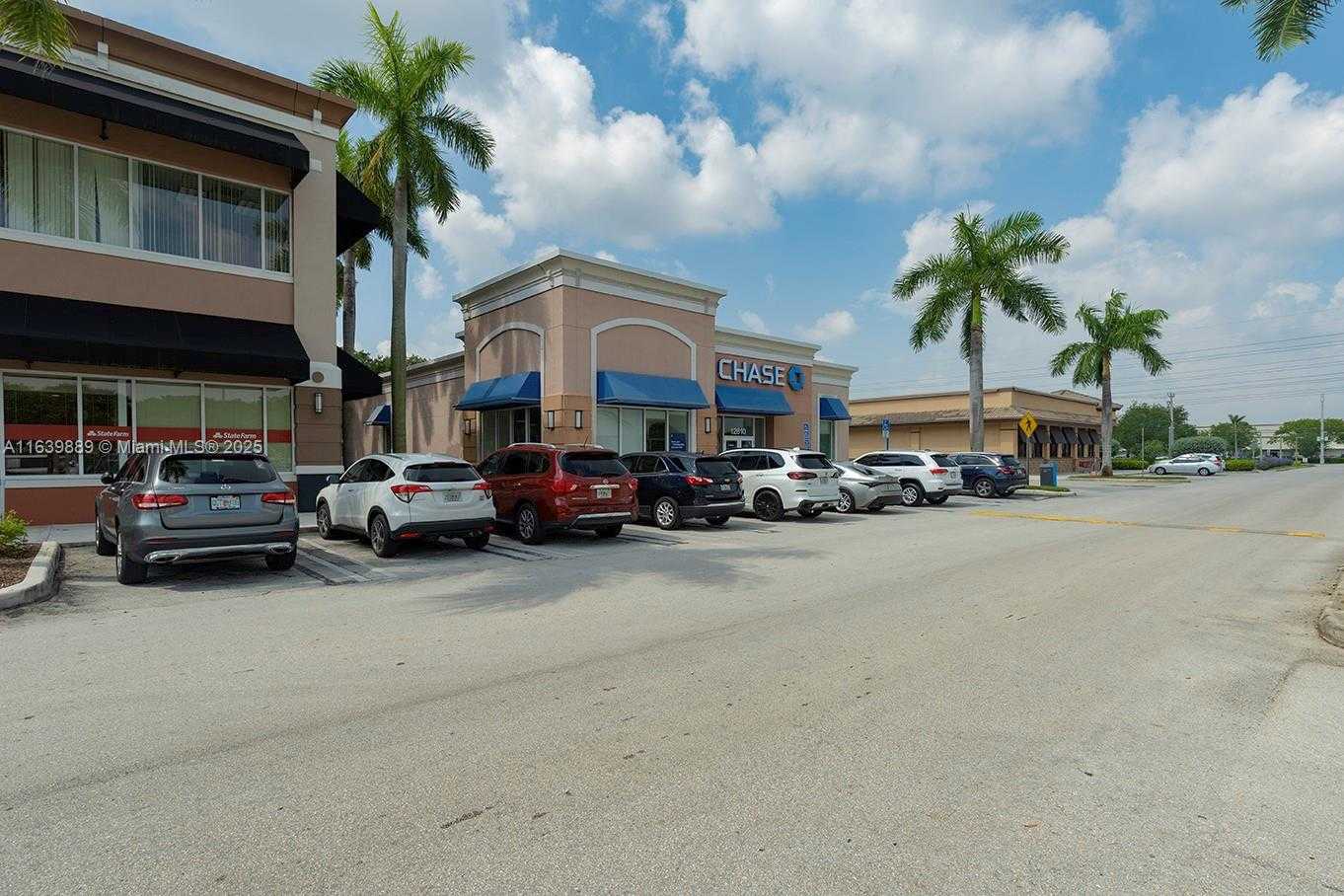 Small Image of 12610 SOUTH WEST 120TH ST, Miami Number 16