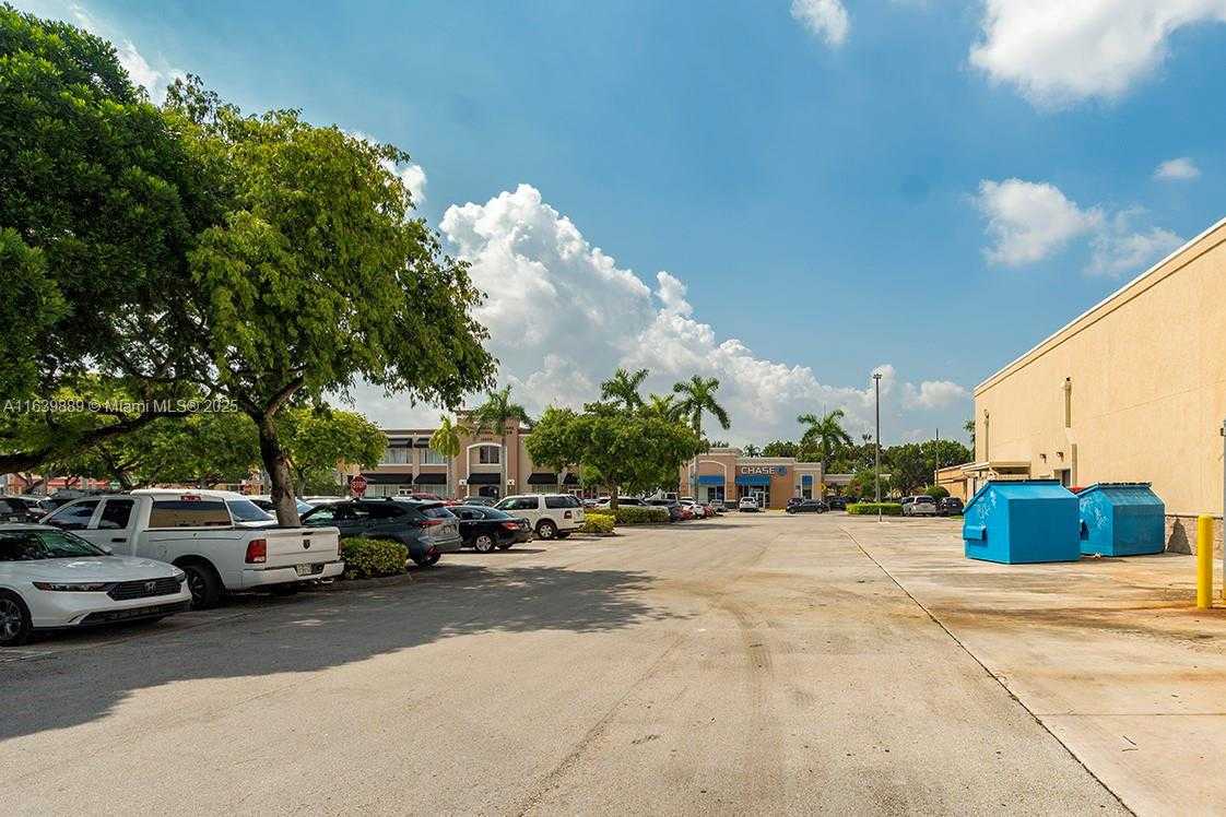 Small Image of 12610 SOUTH WEST 120TH ST, Miami Number 20