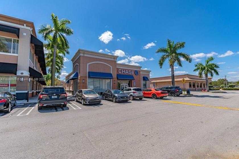 Small Image of 12610 SOUTH WEST 120TH ST, Miami Number 6