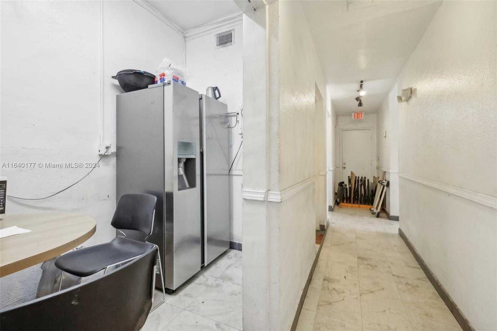 Small Image of 15150 WEST DIXIE HWY, North Miami Beach Number 23