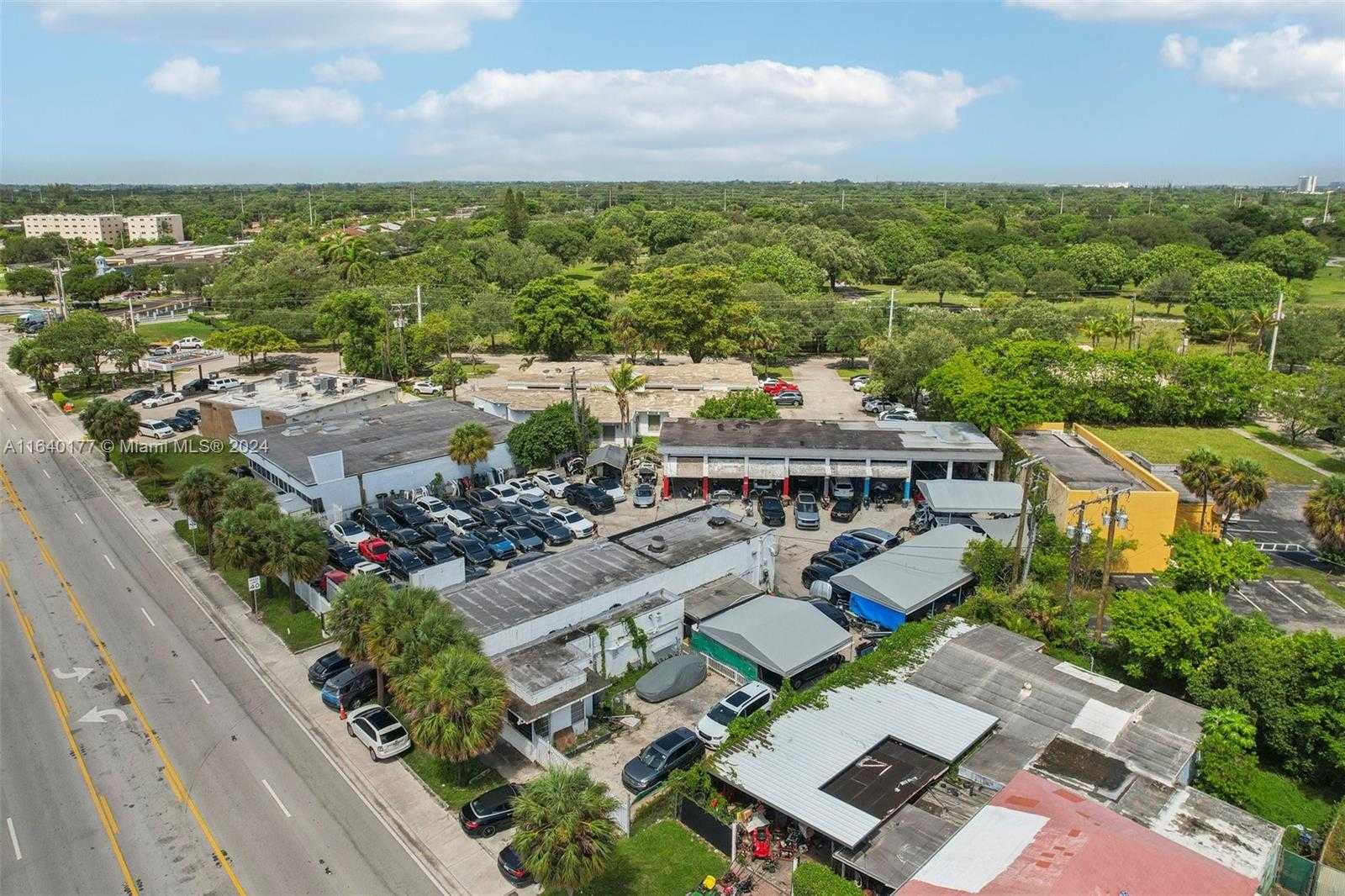 Small Image of 15150 WEST DIXIE HWY, North Miami Beach Number 28