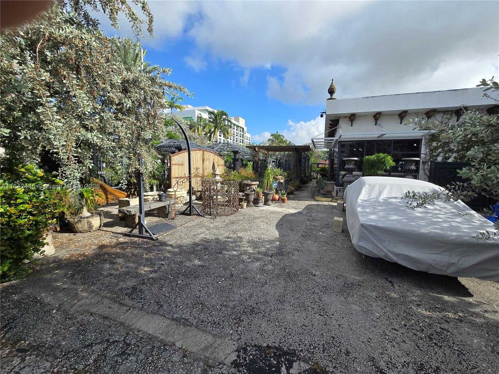 Small Image of 102 NORTH FEDERAL HWY, Dania Beach Number 13