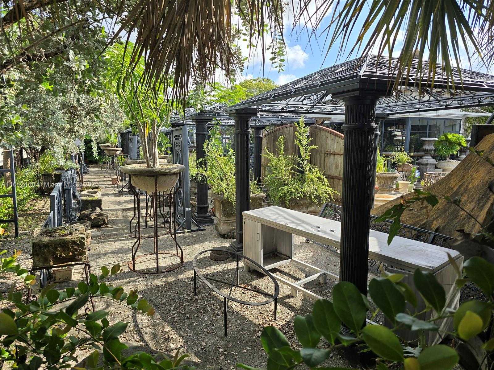 Small Image of 102 NORTH FEDERAL HWY, Dania Beach Number 2