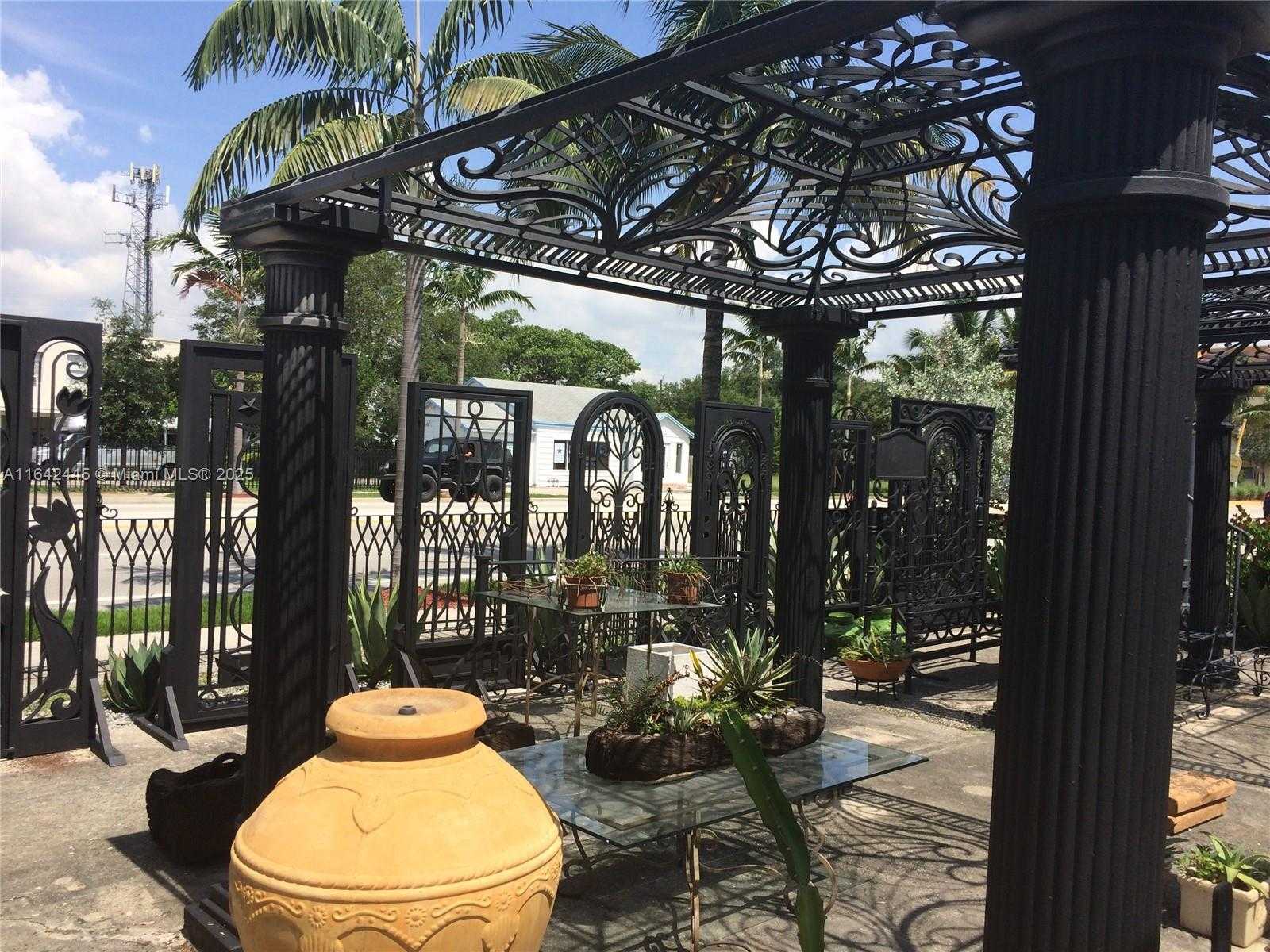 Small Image of 102 NORTH FEDERAL HWY, Dania Beach Number 9