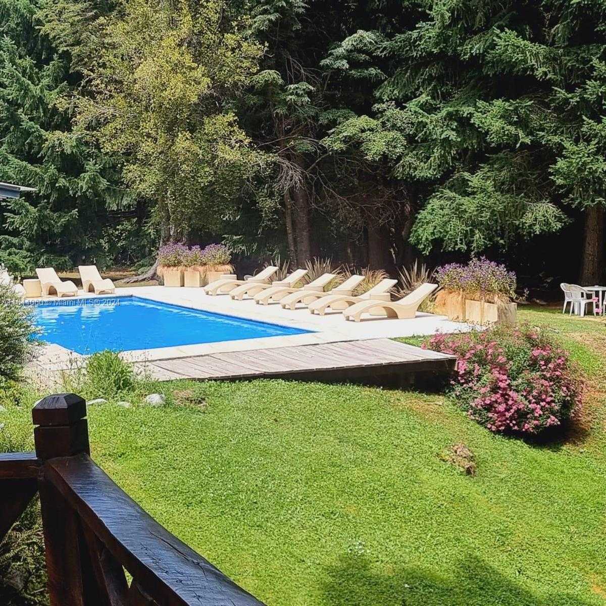 Small Image of PUERTO MANZANO VILLA LA ANGOSTURA, Out of City Number 12