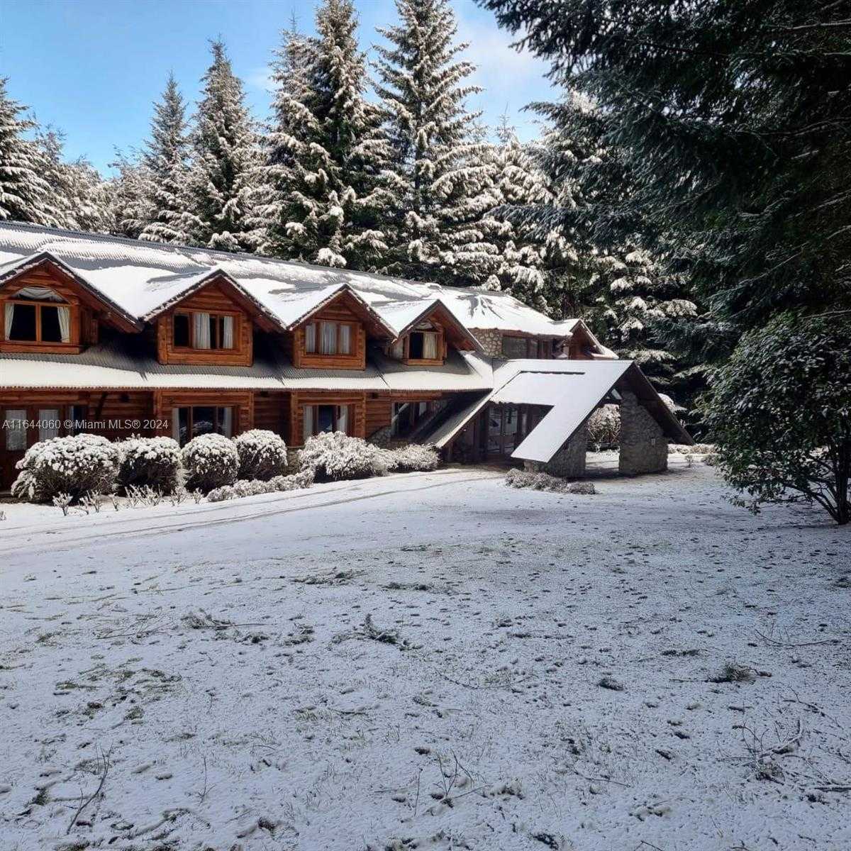 Small Image of PUERTO MANZANO VILLA LA ANGOSTURA, Out of City Number 3