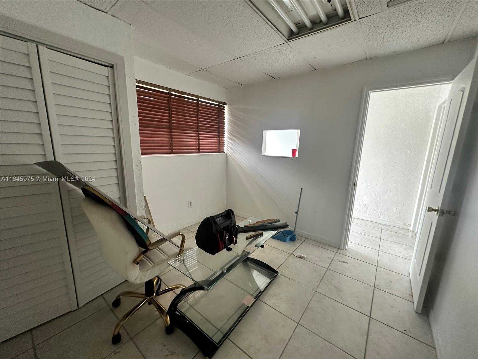 Small Image of 5981 FUNSTON ST #B3, Hollywood Number 4