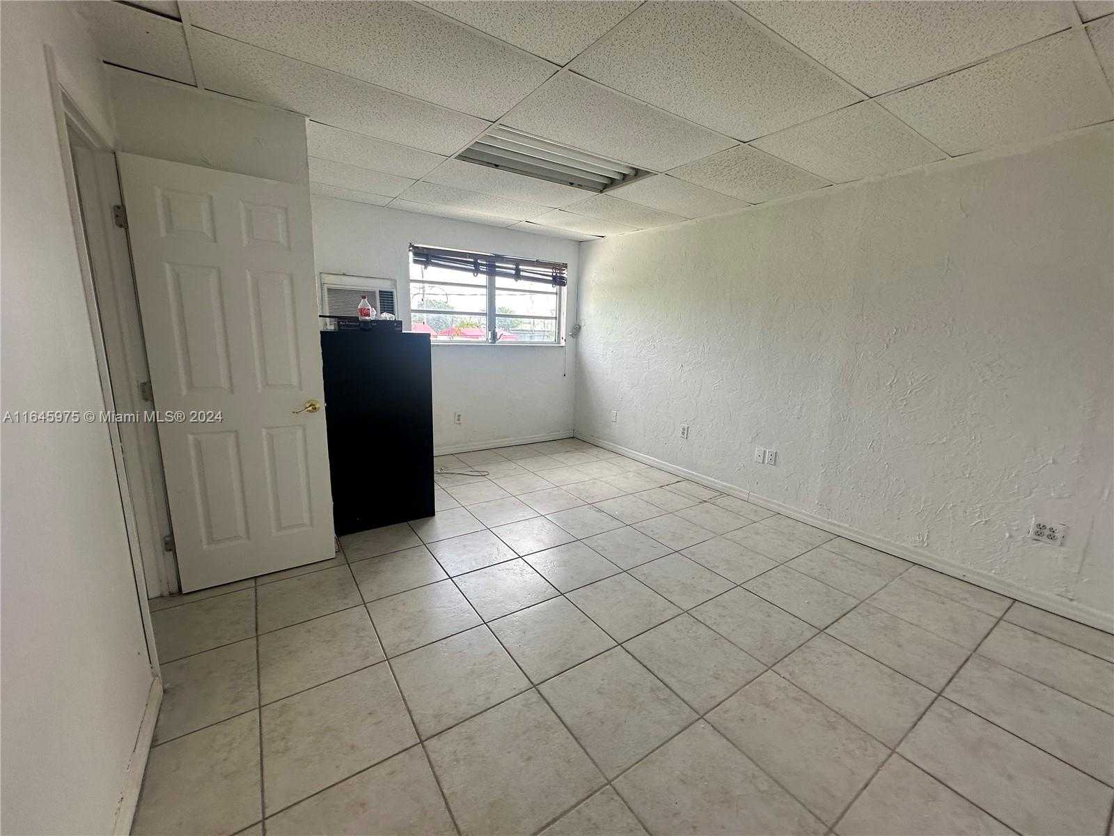 Small Image of 5981 FUNSTON ST #B3, Hollywood Number 6