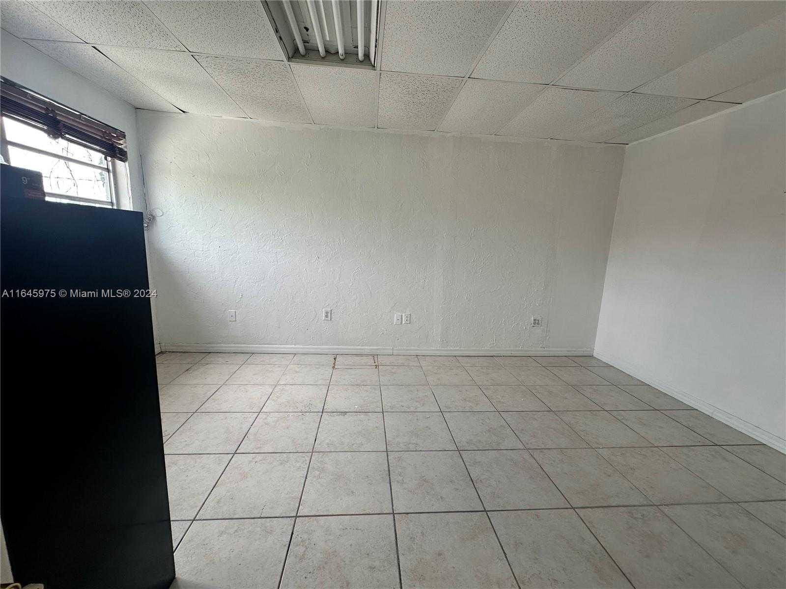 Small Image of 5981 FUNSTON ST #B3, Hollywood Number 7
