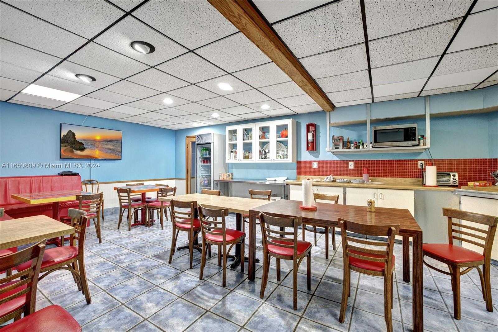 Small Image of 15221 NORTH EAST 21ST AVE, North Miami Beach Number 16