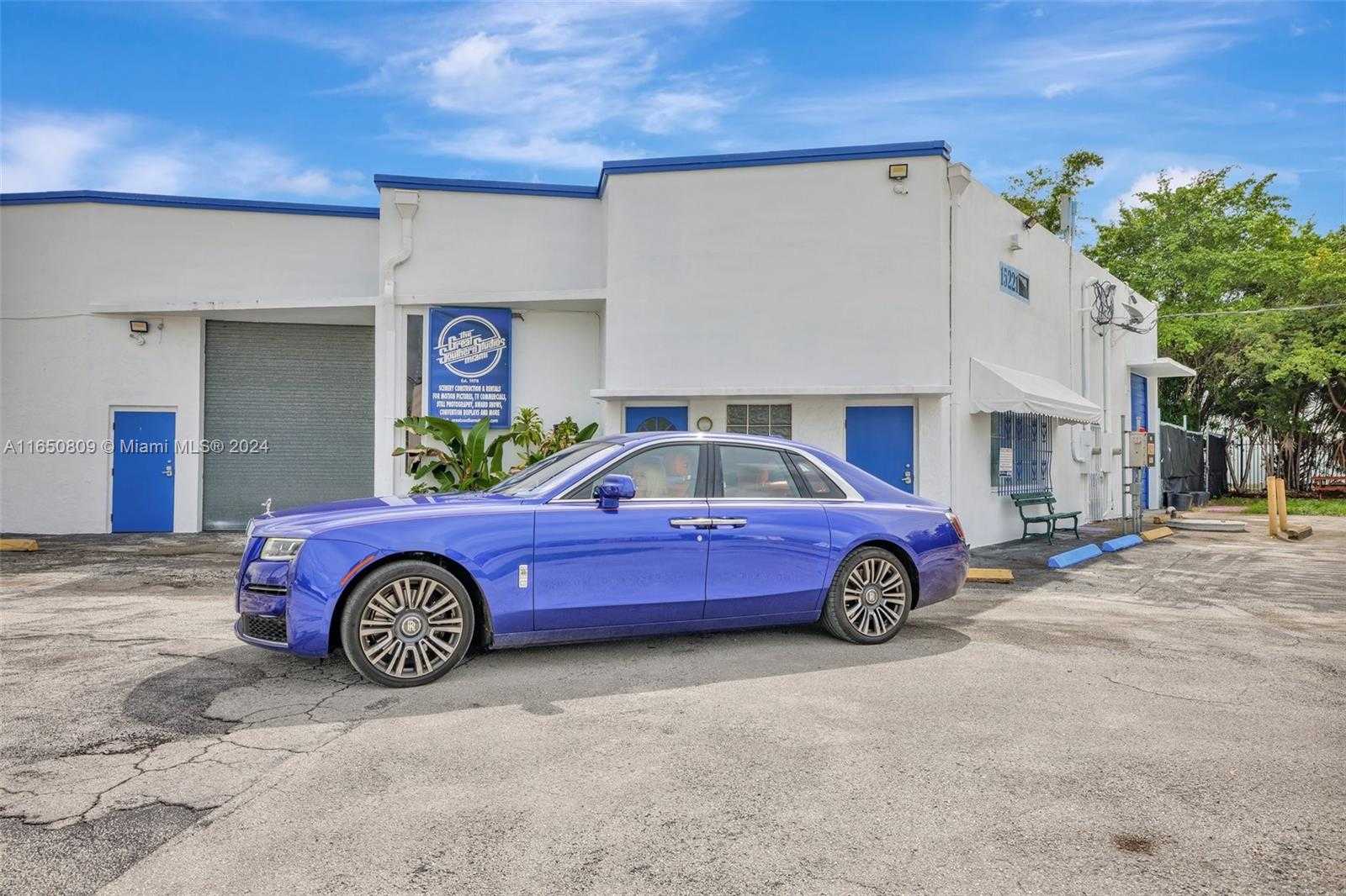 Small Image of 15221 NORTH EAST 21ST AVE, North Miami Beach Number 34