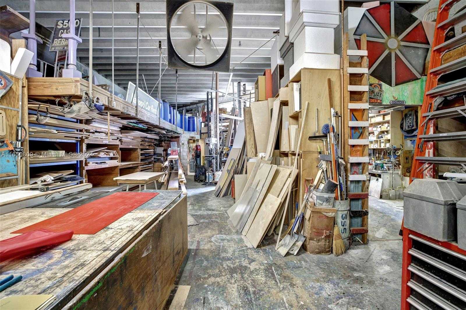 Small Image of 15221 NORTH EAST 21ST AVE, North Miami Beach Number 41