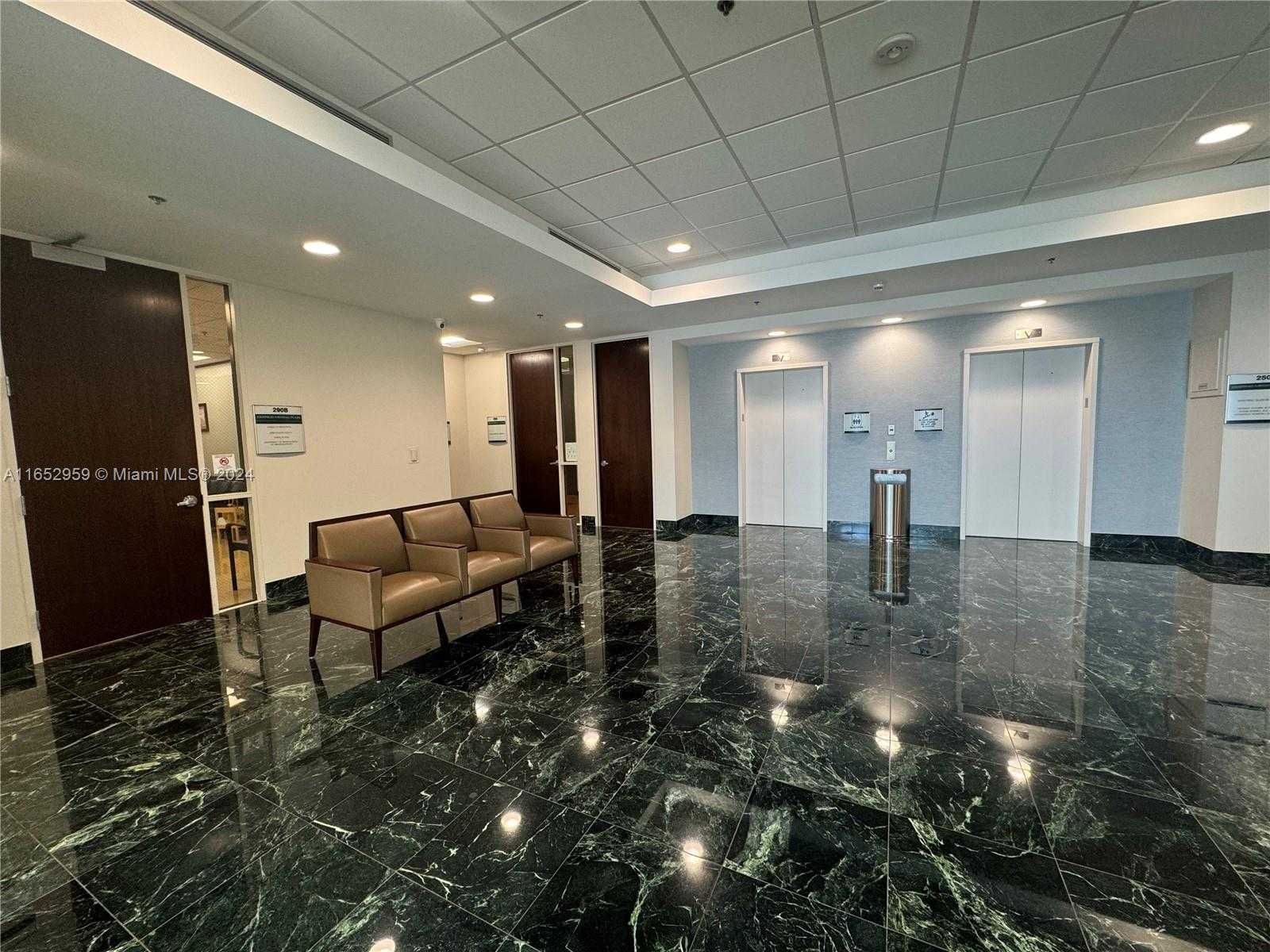 Small Image of 9380 SW 150th St, Miami, FL 33176, USA Number 10