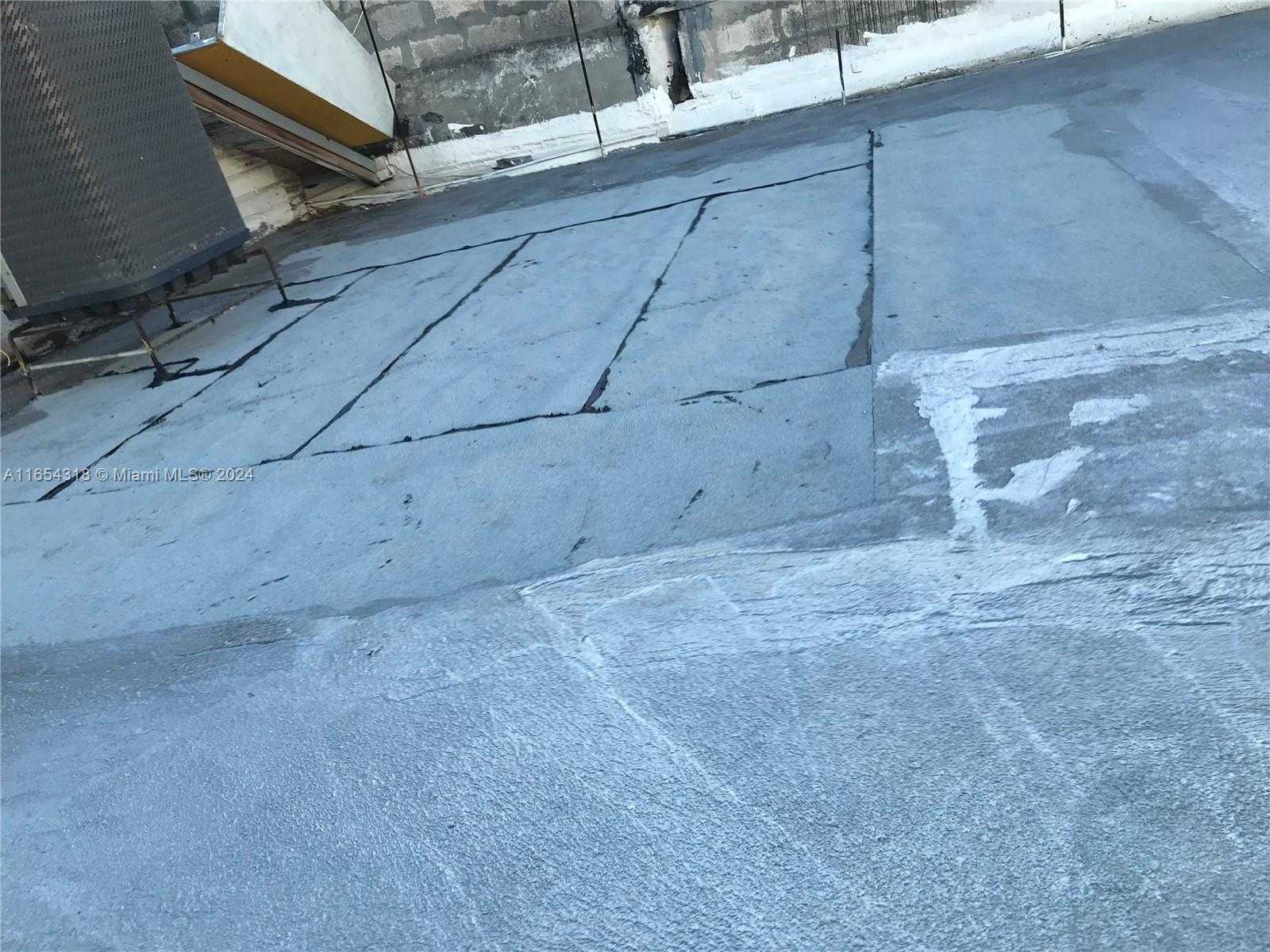 Small Image of 817 SOUTH WEST 8TH ST, Miami Number 6