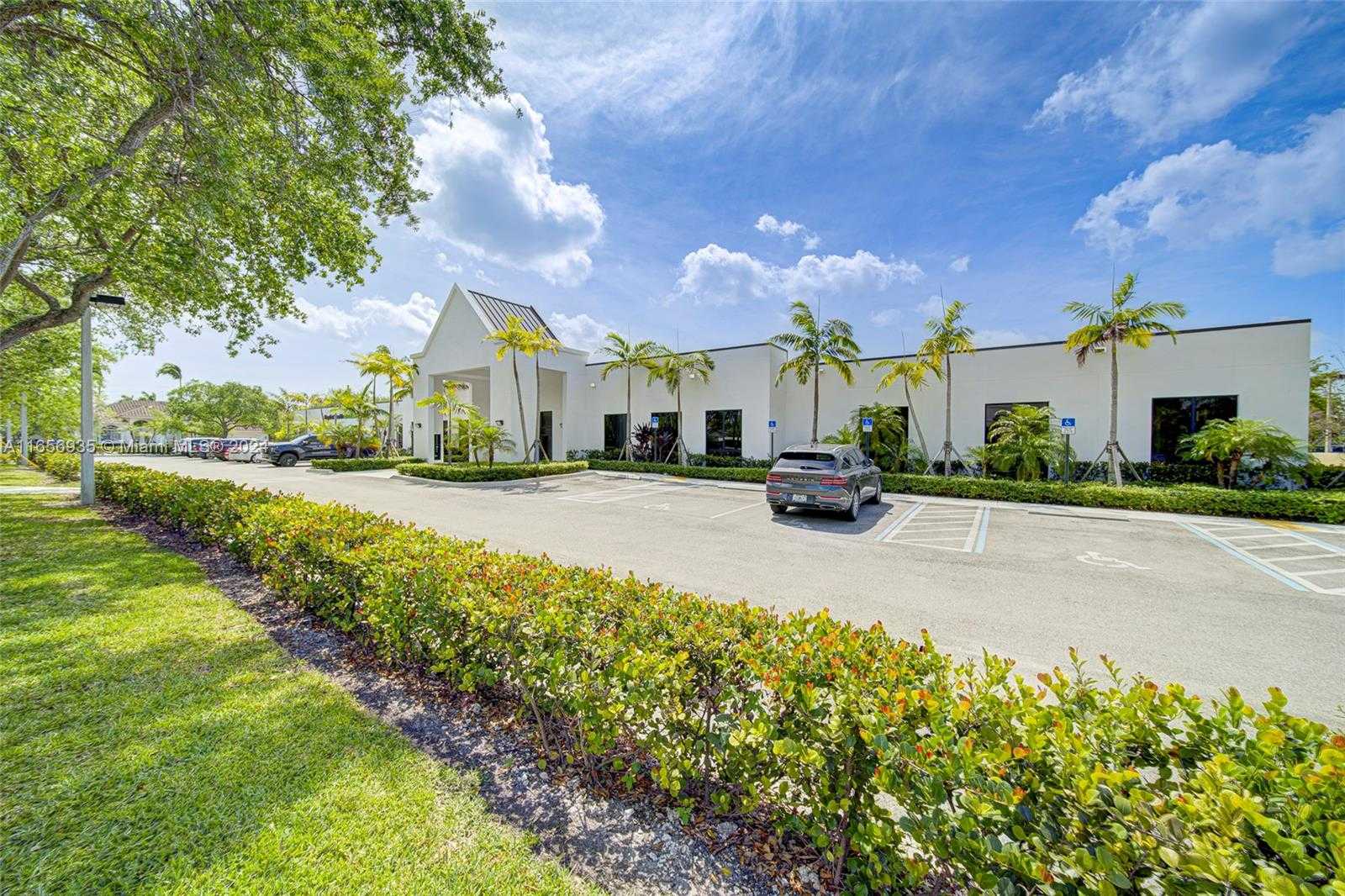 Small Image of 8950 SOUTH WEST 152ND ST SUITE S, Palmetto Bay Number 2