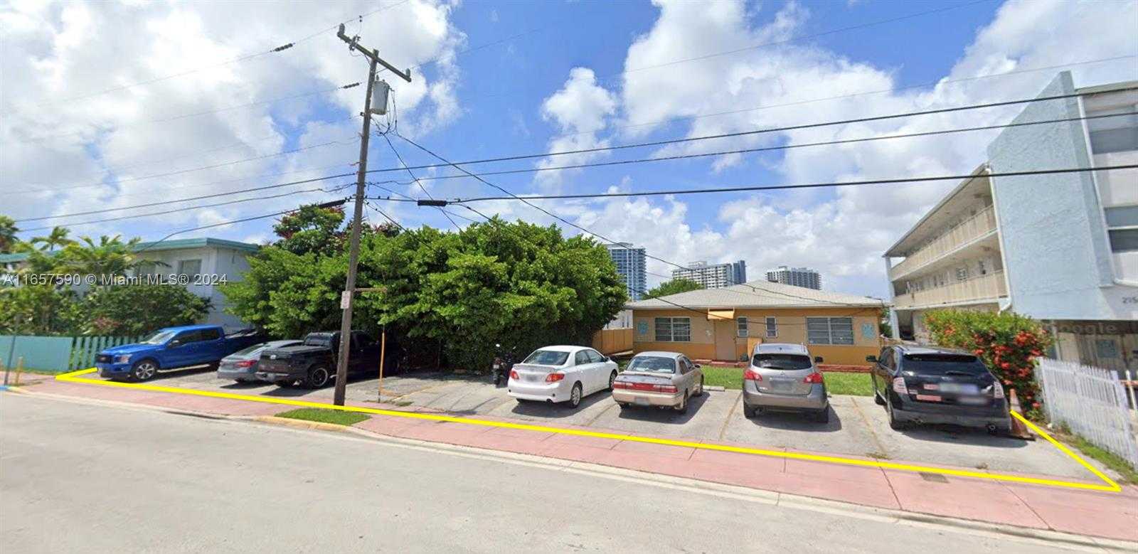 Small Image of 2130 BAY DR, Miami Beach Number 8