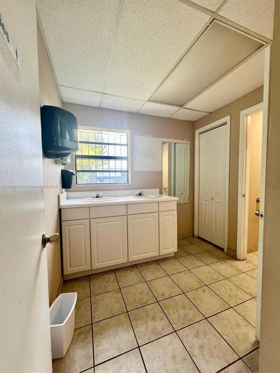 Small Image of 1355 NORTH WEST 97 AVENUE #2nd Floor, Doral Number 11