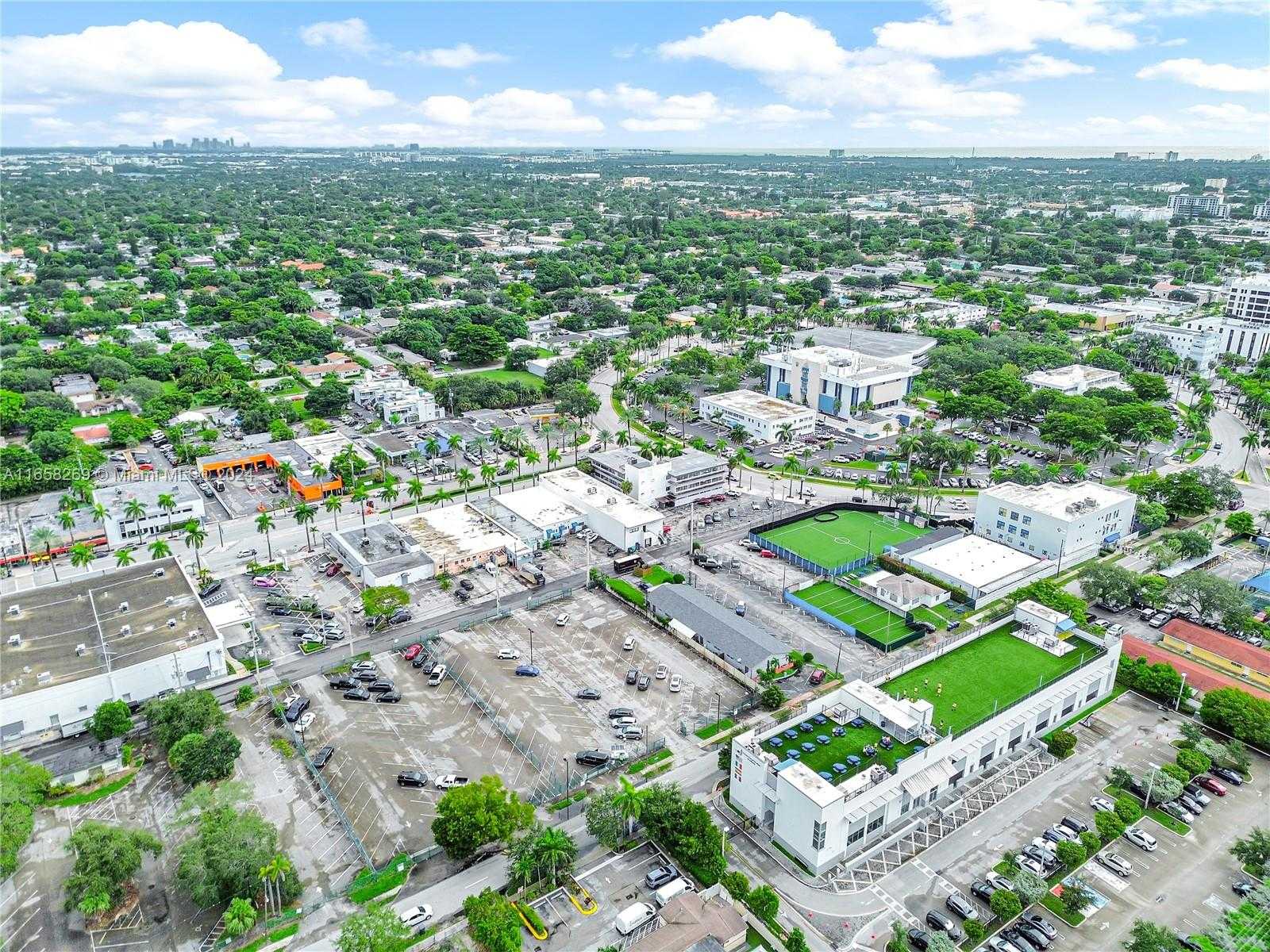 Small Image of 2640 HOLLYWOOD BLVD #114, Hollywood Number 24