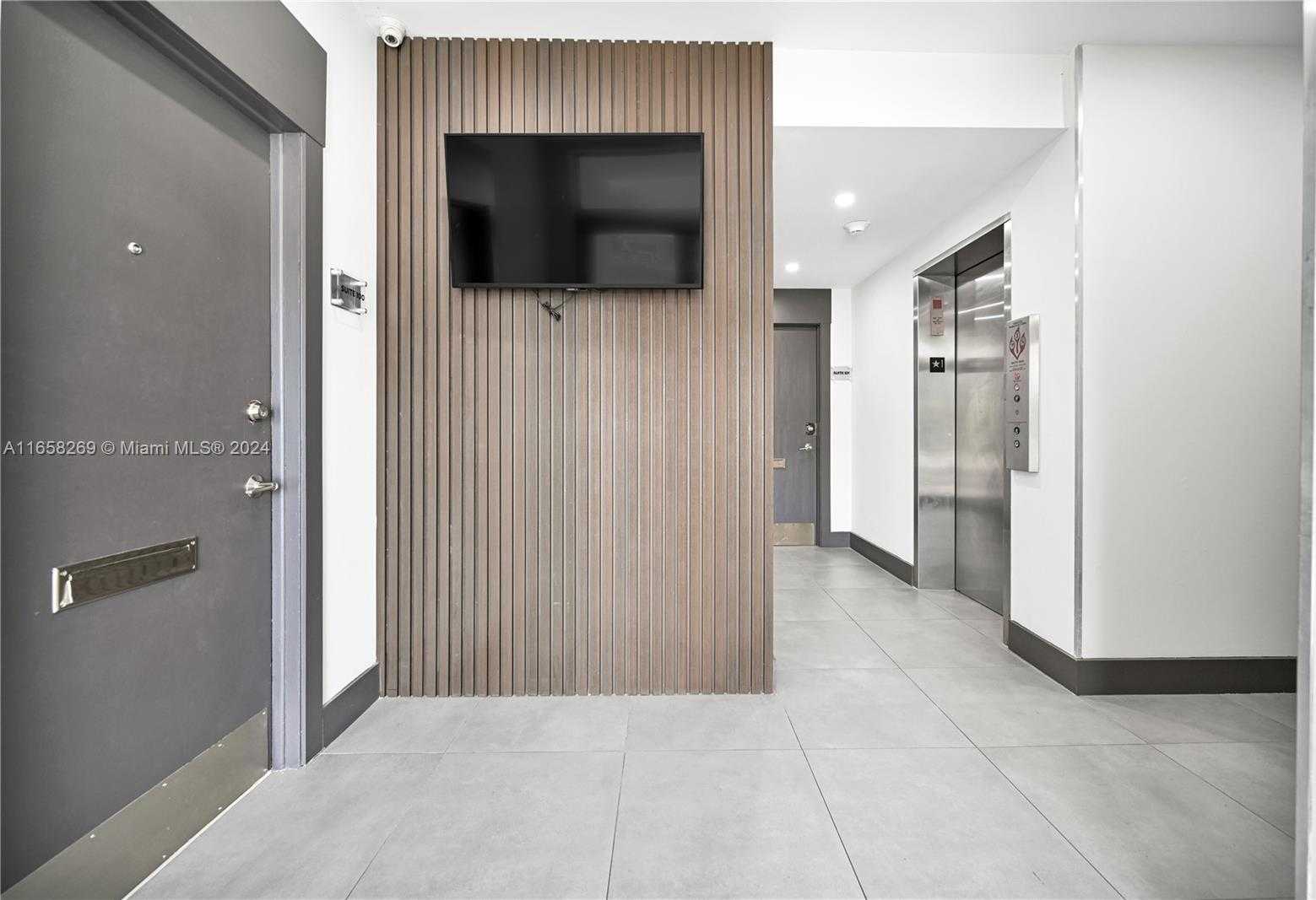 Small Image of 2640 HOLLYWOOD BLVD #114, Hollywood Number 3