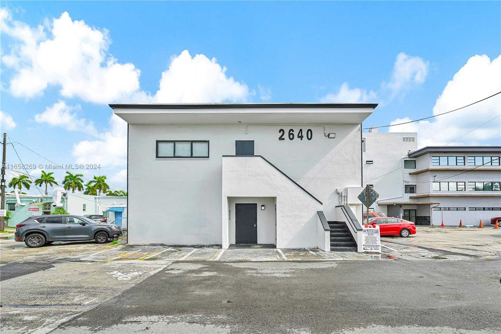 Small Image of 2640 HOLLYWOOD BLVD #114, Hollywood Number 31