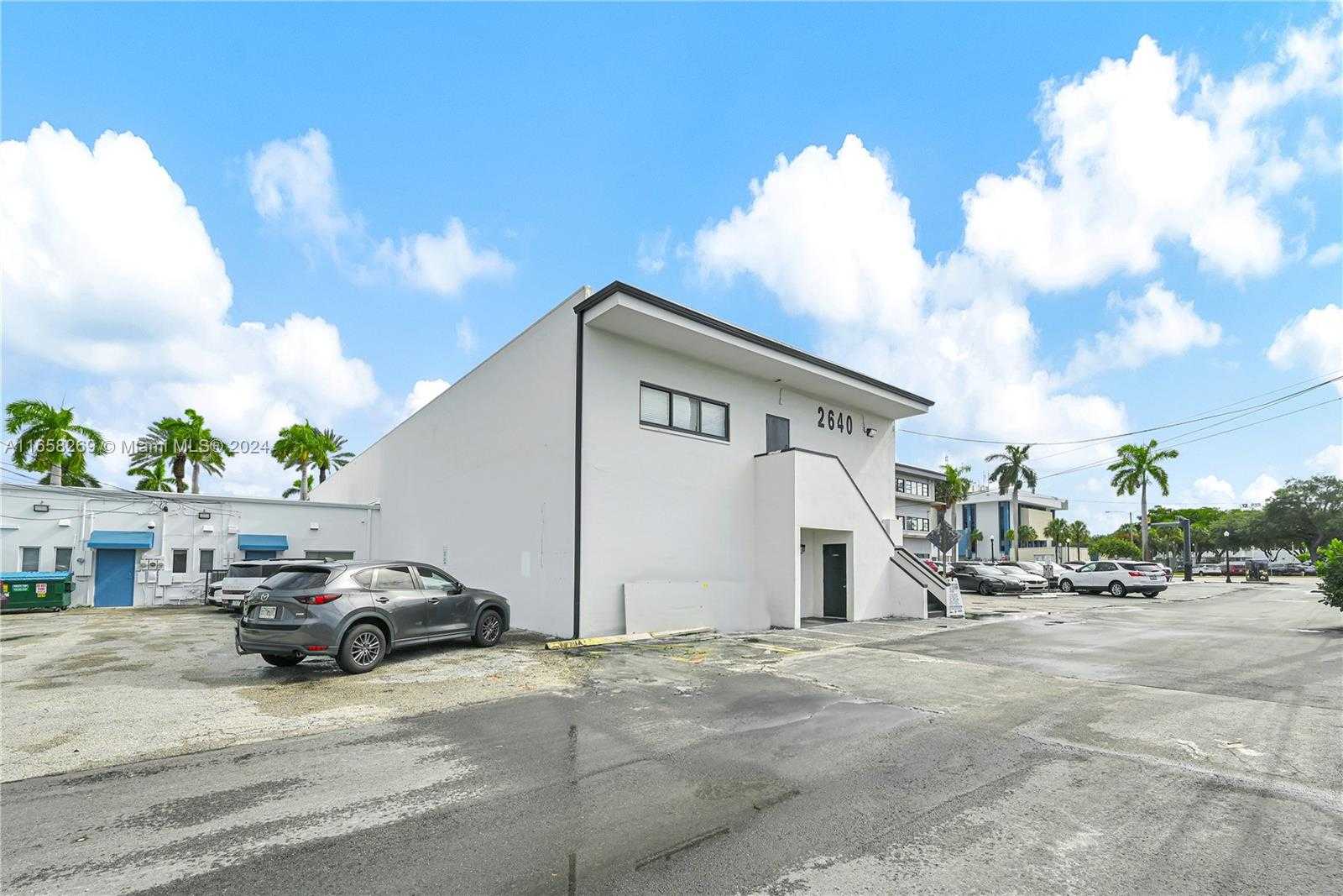 Small Image of 2640 HOLLYWOOD BLVD #114, Hollywood Number 32