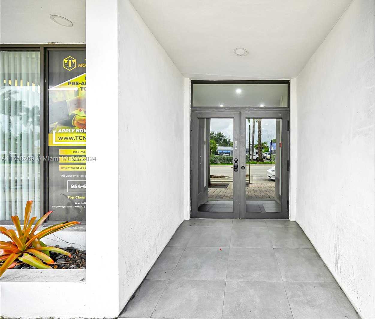 Small Image of 2640 HOLLYWOOD BLVD #114, Hollywood Number 36