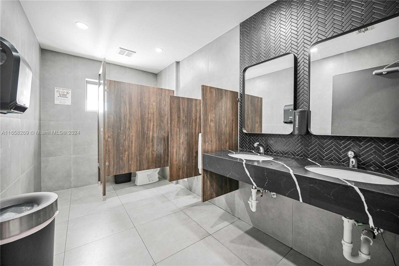 Small Image of 2640 HOLLYWOOD BLVD #114, Hollywood Number 41