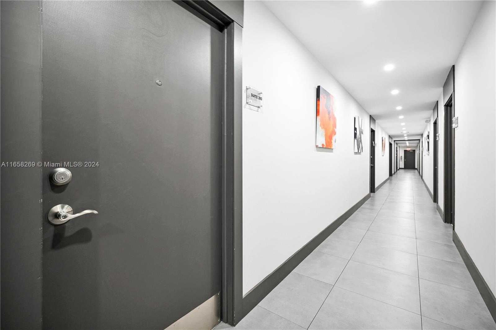 Small Image of 2640 HOLLYWOOD BLVD #114, Hollywood Number 6