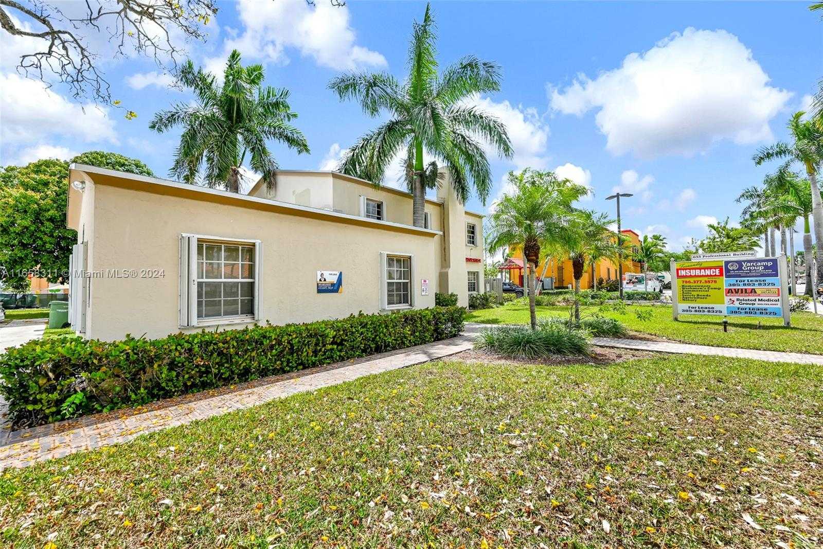 Small Image of 633 NORTH KROME AVE, Homestead Number 15