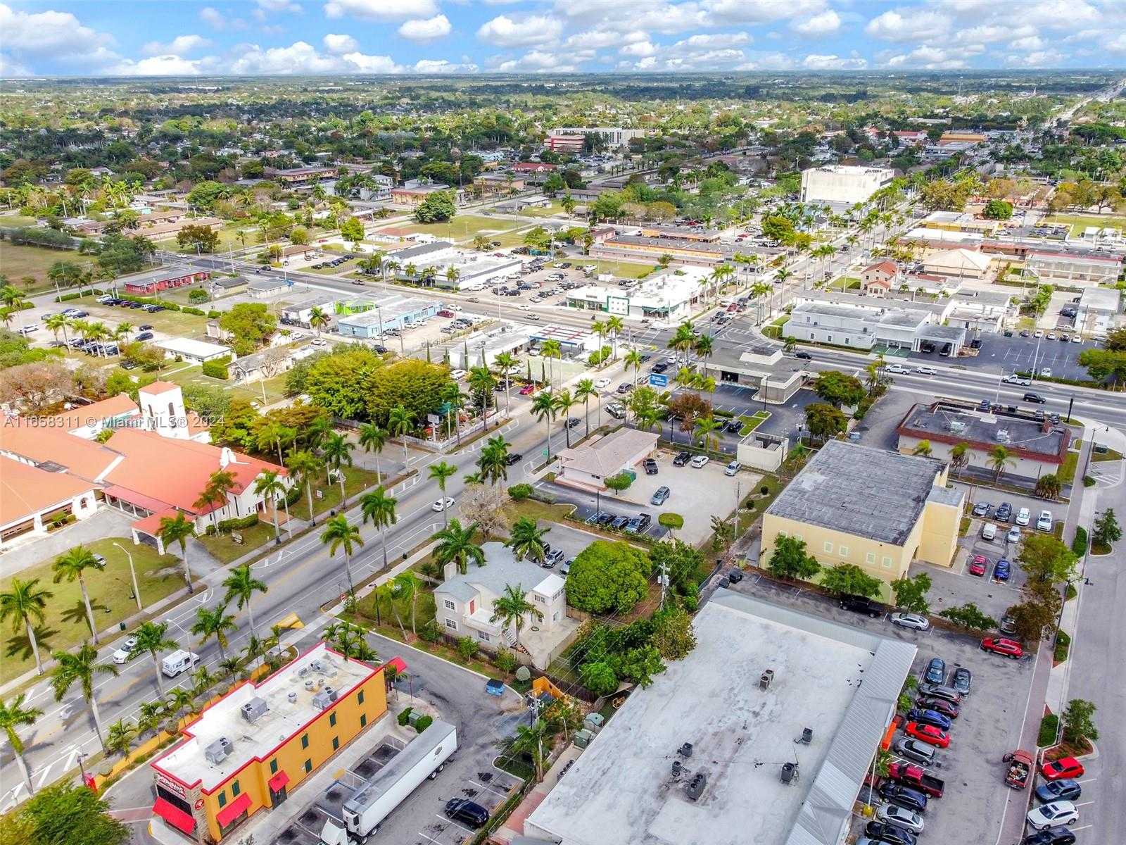 Small Image of 633 NORTH KROME AVE, Homestead Number 24