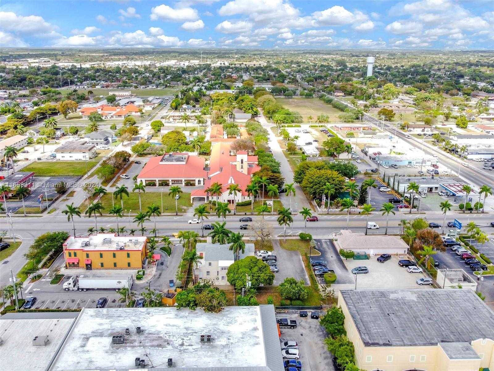 Small Image of 633 NORTH KROME AVE, Homestead Number 25