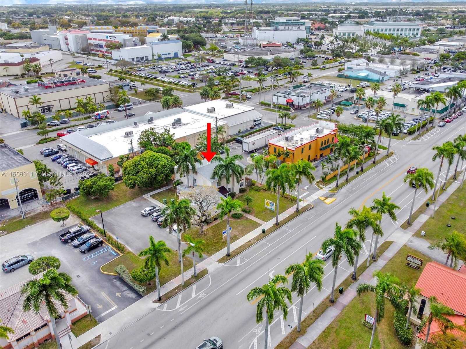 Small Image of 633 NORTH KROME AVE, Homestead Number 30