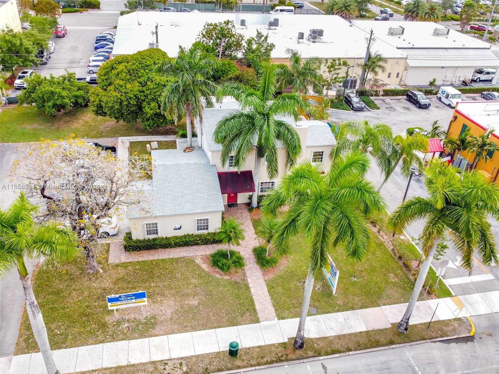 Small Image of 633 NORTH KROME AVE, Homestead Number 4