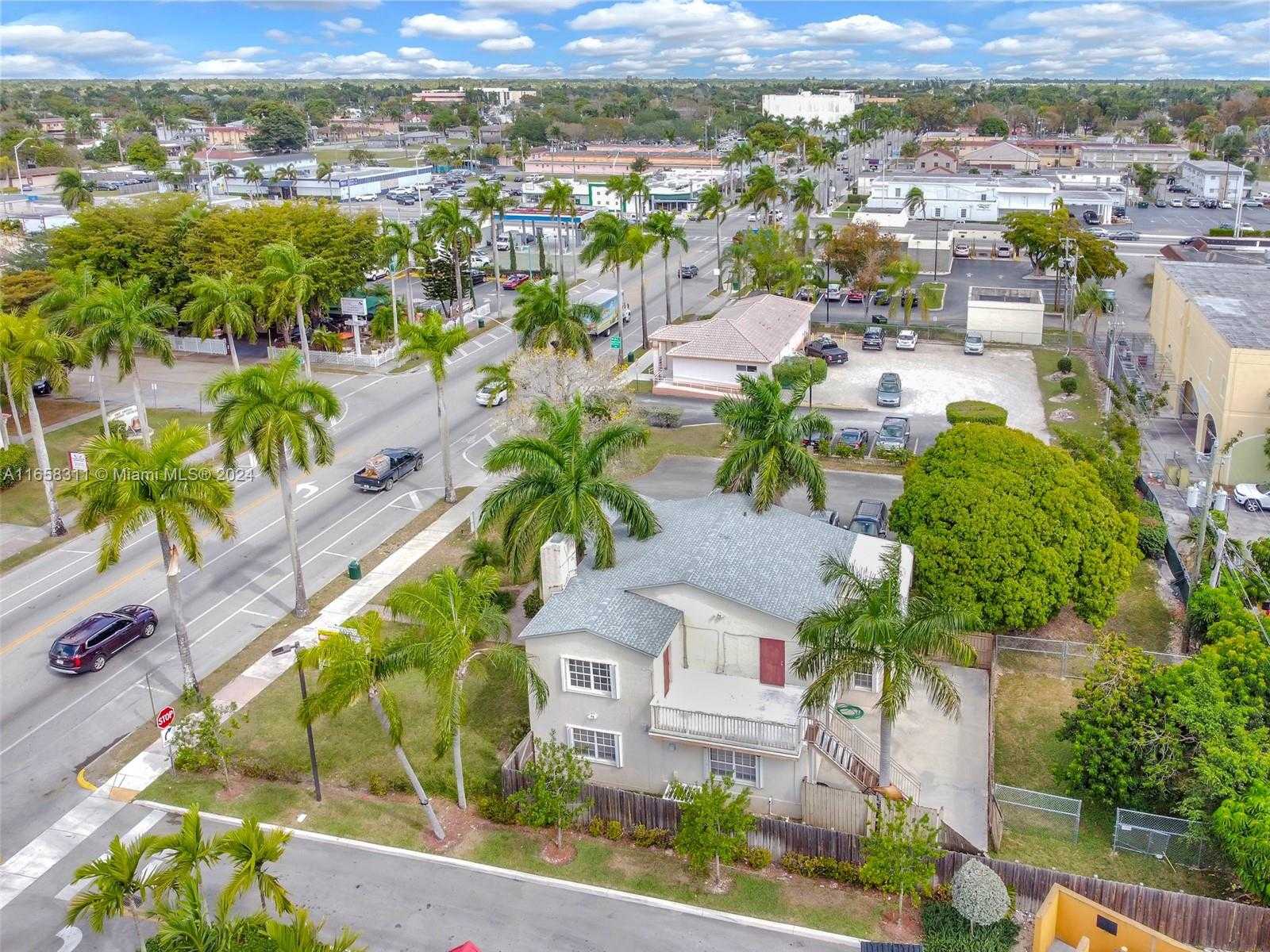 Small Image of 633 NORTH KROME AVE, Homestead Number 7